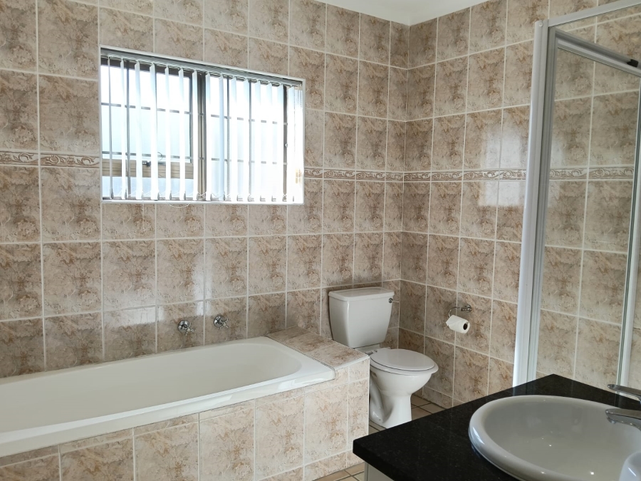 To Let 4 Bedroom Property for Rent in Vermont Western Cape